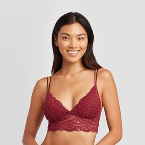 Lightly lined lace bralette